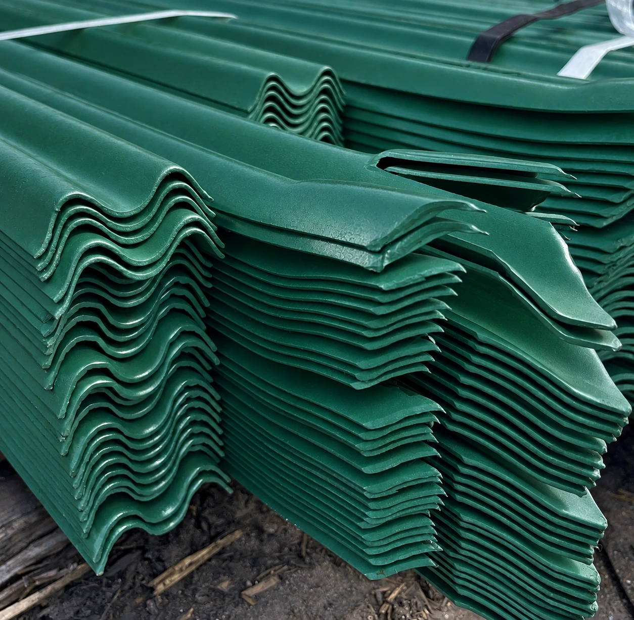 Traditional W Pale - 3.0m - Galvanised & PPC Green RAL 6005