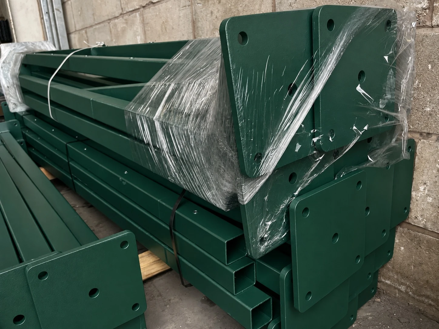 50mm Square Bolt-Down Mesh Post for 2.4m Panels - Green RAL 6005
